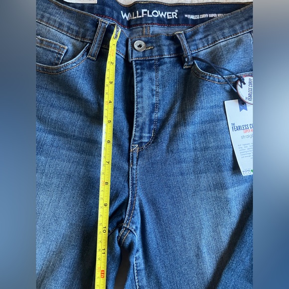 Wallflower The Fearless Curvy Super High Rise Flared Jeans Womens 3 Blue Denim - Picture 16 of 16